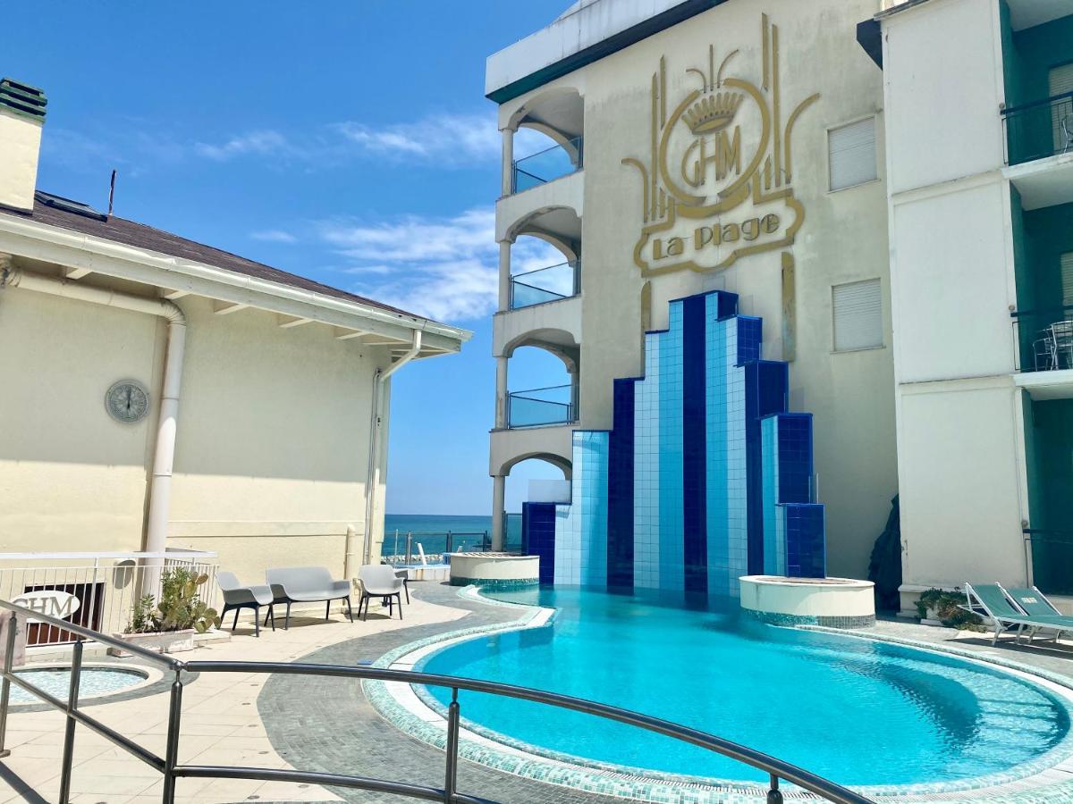 Grand Hotel Michelacci Gabicce Mare Exterior photo