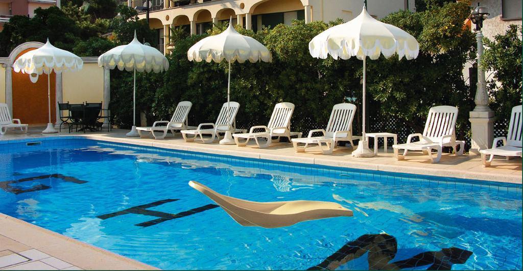 Grand Hotel Michelacci Gabicce Mare Exterior photo