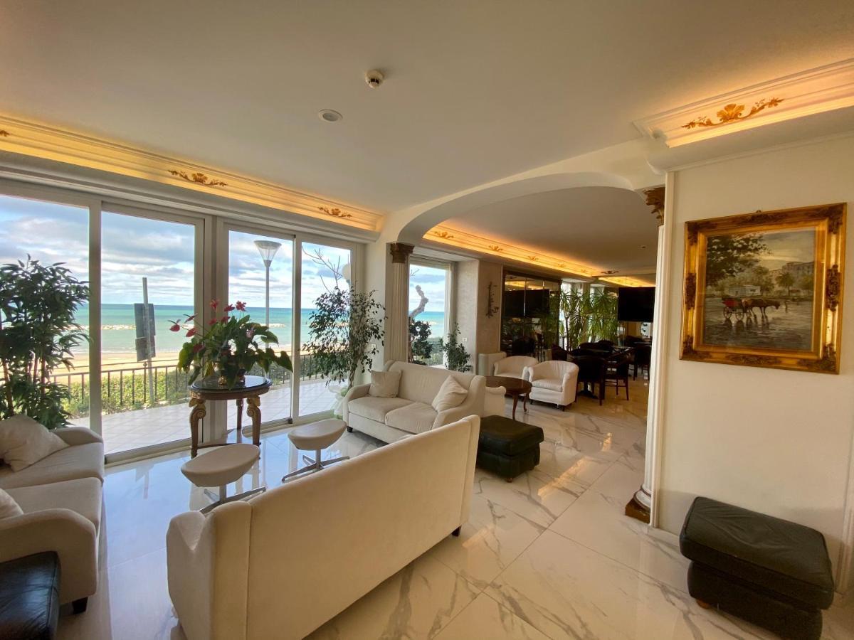 Grand Hotel Michelacci Gabicce Mare Exterior photo